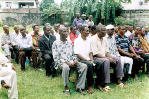 2007: Rencontre avec les fonctionnaires